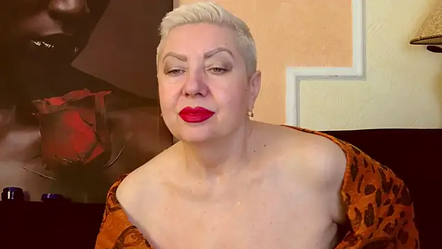 LadyPosh online show from December 5, 2025, 7:12 pm