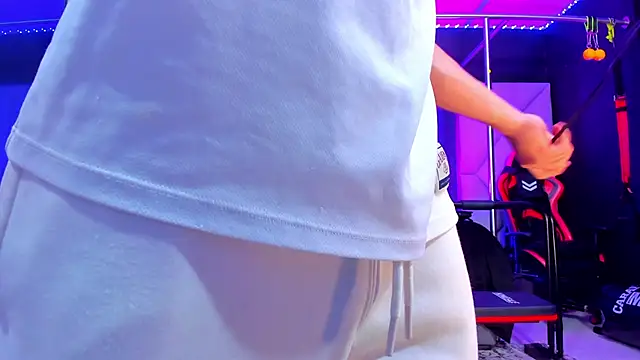 Aydenmiller96 online show from November 8, 2025, 1:09 am