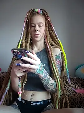 LucidLucy online show from December 1, 2025, 1:56 pm