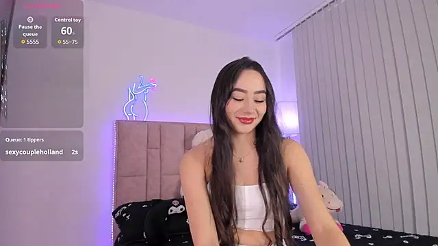 DannaTeen online show from November 7, 2025, 8:24 pm