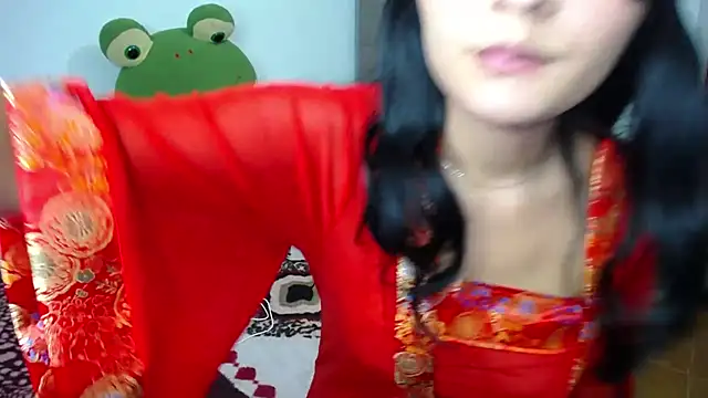 Snapshot of emily_honter chatting on February 21, 2025, 4:40 am emily honter online show from February 21, 2025, 4:40 am