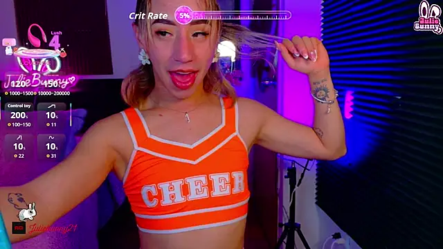 Littlebunny21 online show from May 29, 2026, 2:28 am