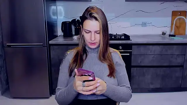 Snapshot of AlexiaDarren chatting on February 26, 2025, 4:16 pm AlexiaDarren online show from February 26, 2025, 4:16 pm