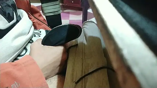 growing20yo online show from February 12, 2025, 12:16 am