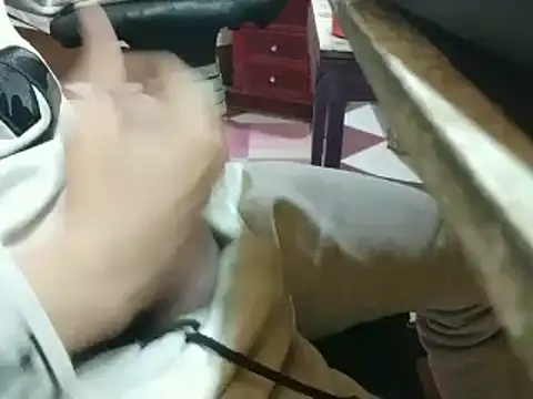 growing20yo online show from February 2, 2025, 12:09 am