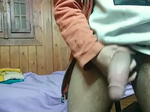 growing20yo online show from February 26, 2025, 12:20 am