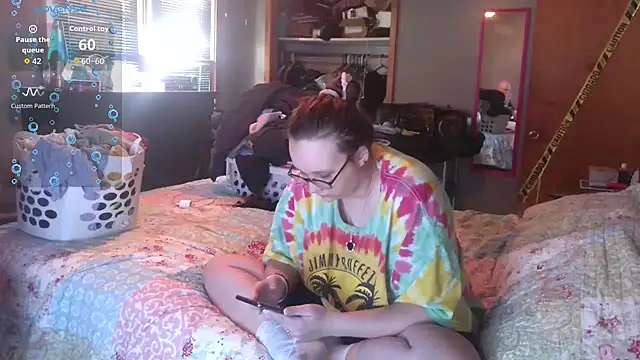 ZeTurtleMaster online show from November 4, 2025, 7:50 pm