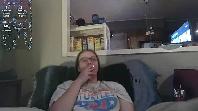 Snapshot of ZeTurtleMaster chatting on December 2, 2025, 3:19 am ZeTurtleMaster online show from December 2, 2025, 3:19 am