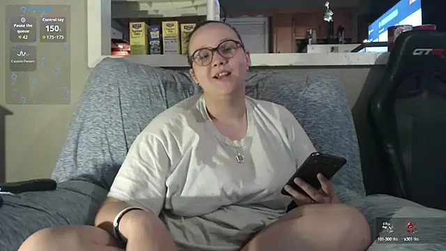 ZeTurtleMaster online show from October 17, 2025, 3:10 am