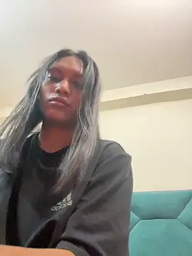 DarlingJenny22 online show from April 4, 2026, 7:31 pm