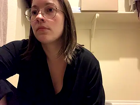 Snapshot of _minikui_ chatting on October 10, 2025, 1:06 am minikui online show from October 10, 2025, 1:06 am