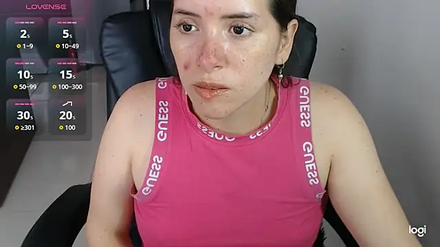spicey latina online show from May 19, 2026, 8:27 pm