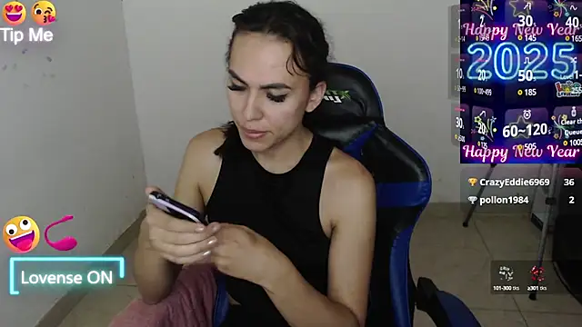 Snapshot of arianablue69 chatting on January 26, 2025, 8:14 am arianablue69 online show from January 26, 2025, 8:14 am