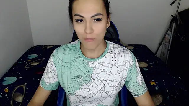 Snapshot of arianablue69 chatting on February 18, 2025, 12:15 am arianablue69 online show from February 18, 2025, 12:15 am