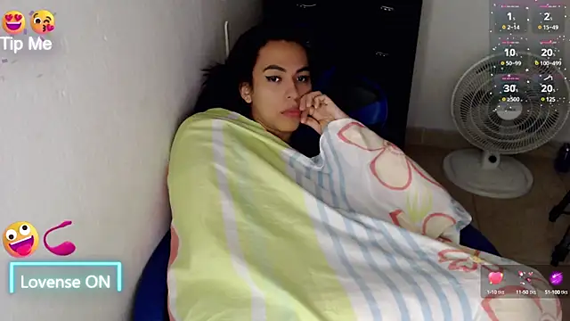 Snapshot of arianablue69 chatting on March 9, 2025, 8:40 am arianablue69 online show from March 9, 2025, 8:40 am
