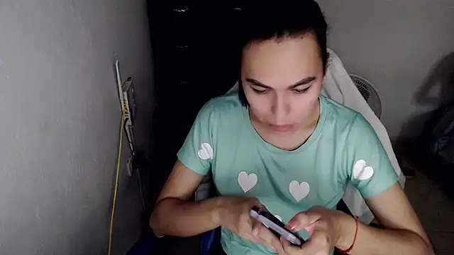 Snapshot of arianablue69 chatting on March 8, 2025, 2:30 pm arianablue69 online show from March 8, 2025, 2:30 pm
