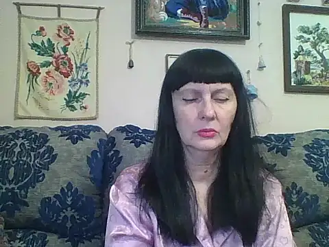 MelanyBanks online show from April 25, 2026, 7:44 am