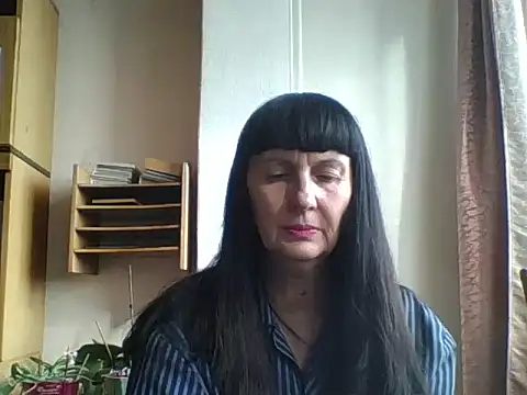 Snapshot of MelanyBanks chatting on October 31, 2025, 10:23 am MelanyBanks online show from October 31, 2025, 10:23 am