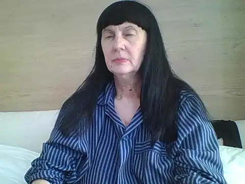 MelanyBanks online show from May 24, 2026, 10:37 am