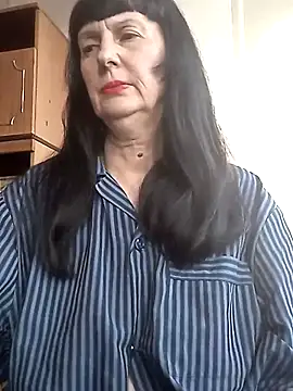 Snapshot of MelanyBanks chatting on November 25, 2025, 11:32 am MelanyBanks online show from November 25, 2025, 11:32 am