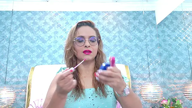 MarilynVega1 online show from October 13, 2025, 2:40 pm