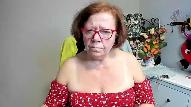 Adelewildx online show from May 18, 2026, 4:01 am