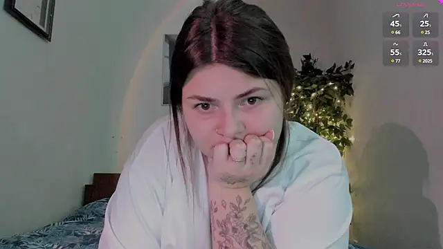 Snapshot of Eva_Shameless chatting on December 15, 2024, 5:53 pm Eva Shameless online show from December 15, 2024, 5:53 pm