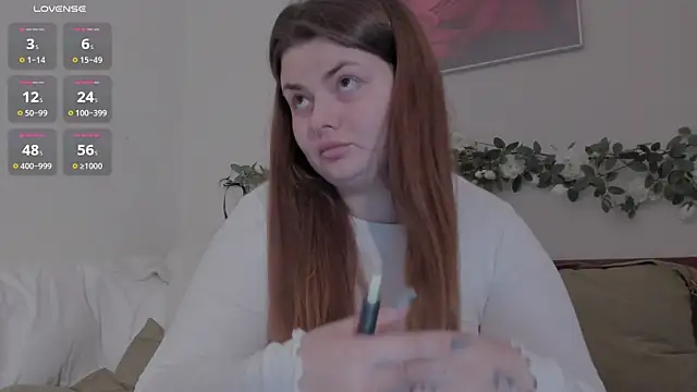 Snapshot of Eva_Shameless chatting on October 25, 2025, 4:18 pm Eva Shameless online show from October 25, 2025, 4:18 pm