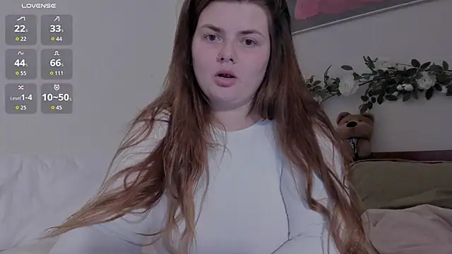 Snapshot of Eva_Shameless chatting on October 24, 2025, 2:49 pm Eva Shameless online show from October 24, 2025, 2:49 pm