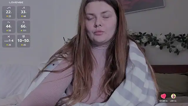 Snapshot of Eva_Shameless chatting on October 20, 2025, 1:00 pm Eva Shameless online show from October 20, 2025, 1:00 pm