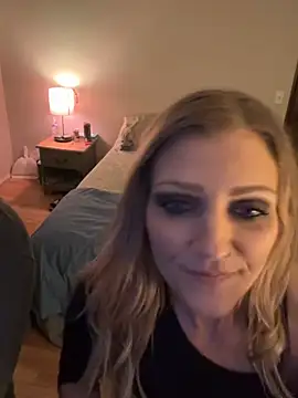 Snapshot of T-MarriedAndMessy-K chatting on April 11, 2026, 1:57 am T-MarriedAndMessy-K online show from April 11, 2026, 1:57 am