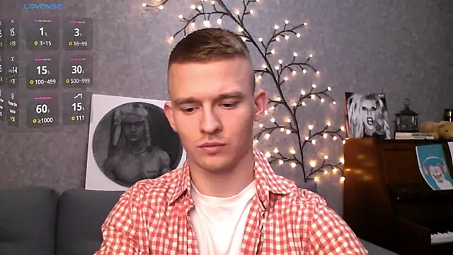 Marvelboy  online show from December 22, 2024, 10:58 pm