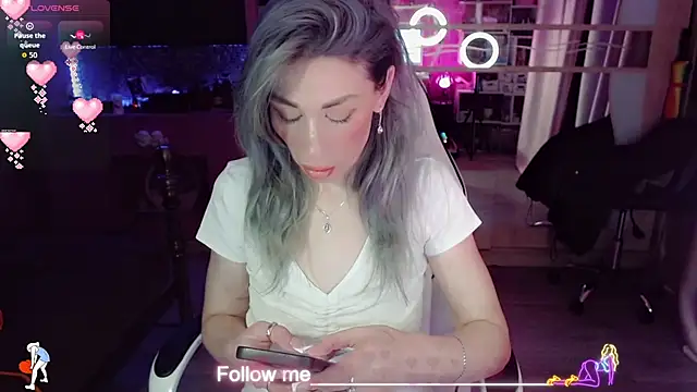 Snapshot of AnnieGOld_ chatting on February 6, 2026, 8:16 pm AnnieGOld online show from February 6, 2026, 8:16 pm