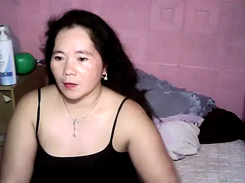 Snapshot of hotpusie_4u chatting on September 18, 2025, 3:15 pm hotpusie 4u online show from September 18, 2025, 3:15 pm