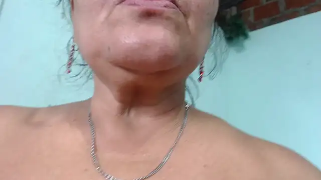 Snapshot of juanys_asshot chatting on September 14, 2025, 12:05 pm juanys asshot online show from September 14, 2025, 12:05 pm