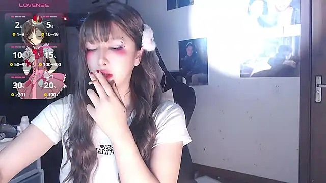 Snapshot of candy_cola chatting on October 17, 2025, 10:11 pm candy cola online show from October 17, 2025, 10:11 pm