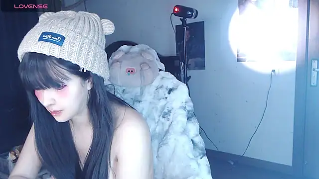 Snapshot of candy_cola chatting on November 6, 2025, 11:25 am candy cola online show from November 6, 2025, 11:25 am