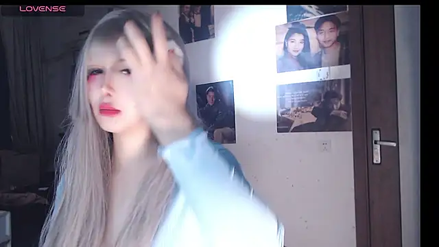 Snapshot of candy_cola chatting on October 23, 2025, 1:59 am candy cola online show from October 23, 2025, 1:59 am