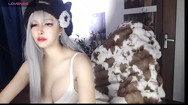 Snapshot of candy_cola chatting on November 18, 2025, 2:53 pm candy cola online show from November 18, 2025, 2:53 pm