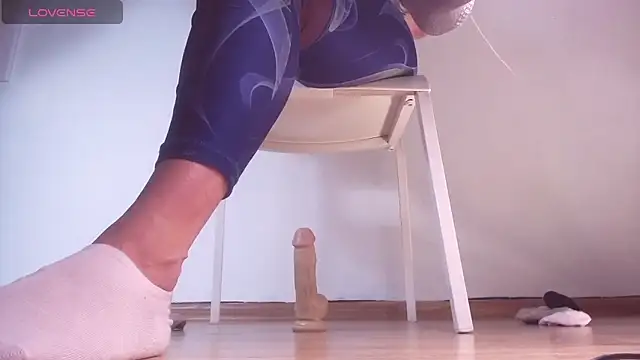 Snapshot of Foot_Goddes_ chatting on March 12, 2025, 6:51 am Foot Goddes online show from March 12, 2025, 6:51 am