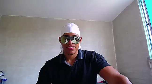 Snapshot of teddyfit19cm chatting on March 12, 2025, 3:18 pm teddyfit19cm online show from March 12, 2025, 3:18 pm