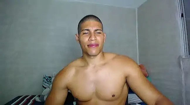 Snapshot of teddyfit19cm chatting on January 4, 2025, 5:05 am teddyfit19cm online show from January 4, 2025, 5:05 am