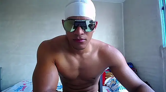 Snapshot of teddyfit19cm chatting on March 14, 2025, 12:07 pm teddyfit19cm online show from March 14, 2025, 12:07 pm