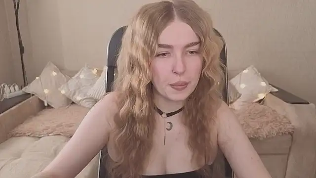 ViolettaLopez online show from February 5, 2026, 10:11 am