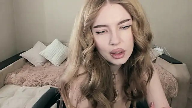 Snapshot of ViolettaLopez chatting on March 1, 2025, 9:29 am ViolettaLopez online show from March 1, 2025, 9:29 am