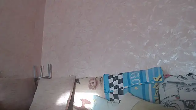 Snapshot of Amy_August chatting on March 6, 2025, 1:57 pm Amy August online show from March 6, 2025, 1:57 pm