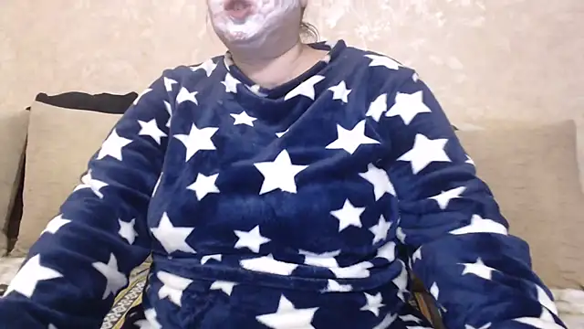 Amy August online show from November 14, 2025, 8:56 pm