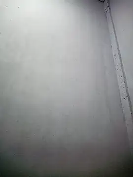 TropicalFlower online show from January 12, 2026, 9:49 am