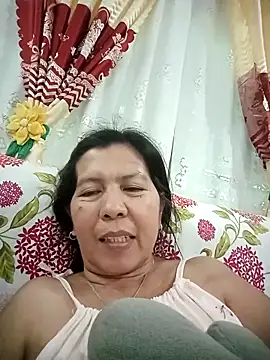 TropicalFlower online show from April 13, 2026, 8:51 am