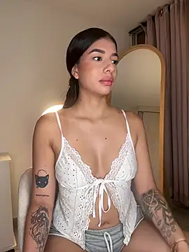 Veronica ar online show from April 25, 2026, 3:09 am